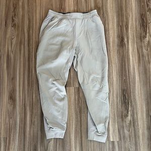 Lululemon x Barry’s joggers Tan